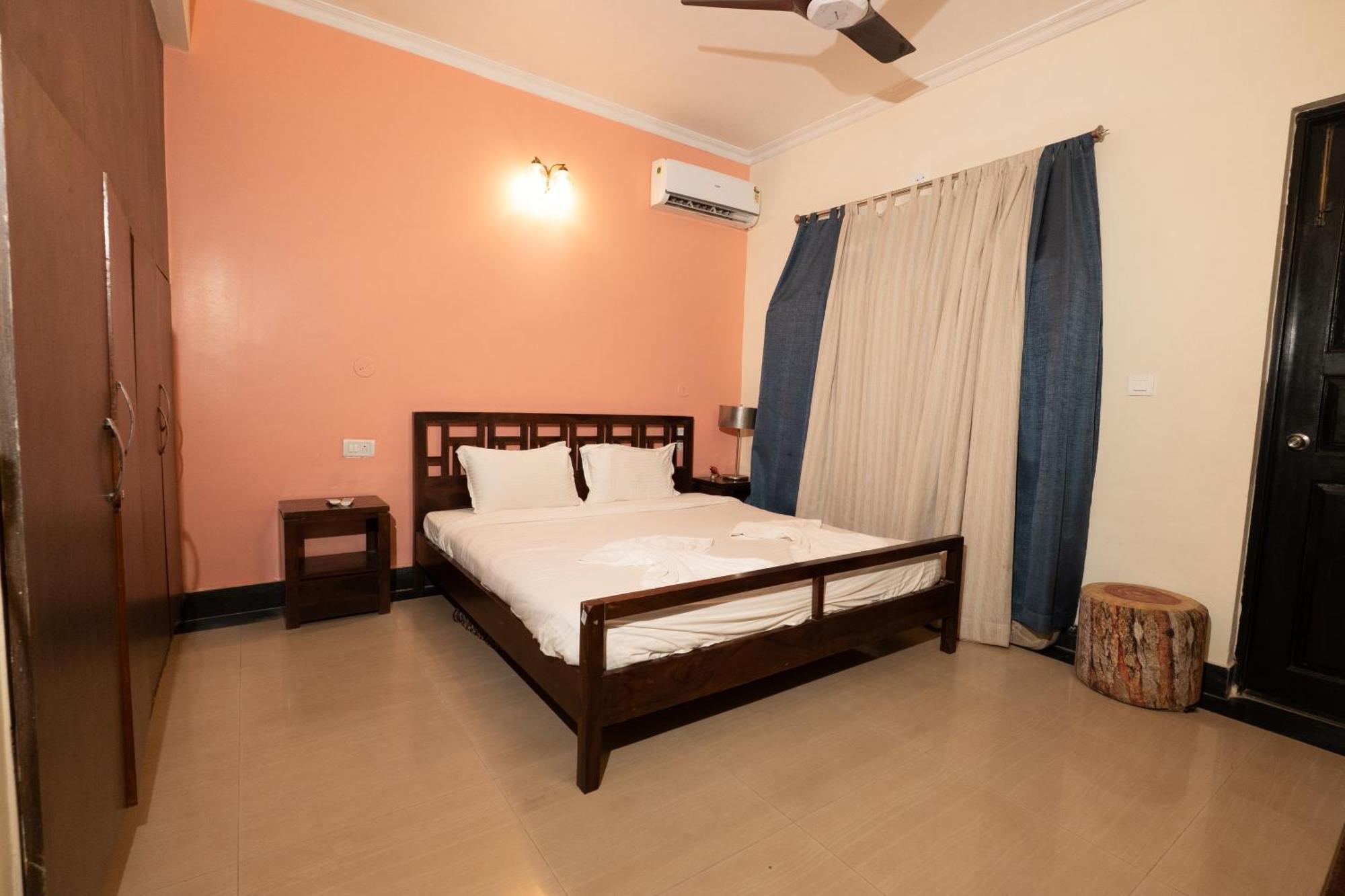 Villa M - Lagoon 4 Calangute 3Bhk Pool Facing, Breakfast Included Goa Velha Esterno foto