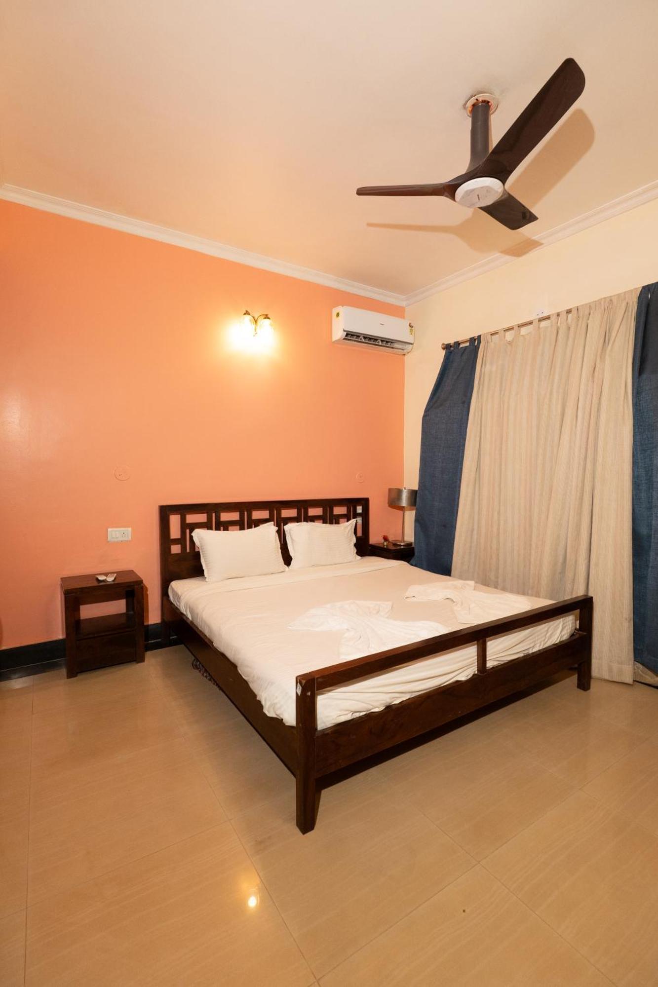 Villa M - Lagoon 4 Calangute 3Bhk Pool Facing, Breakfast Included Goa Velha Esterno foto